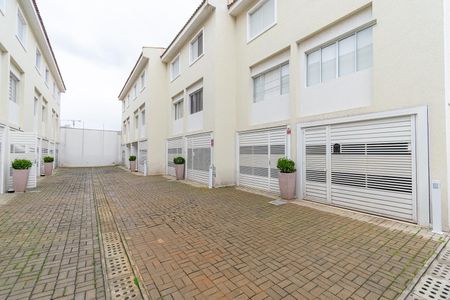 Casa de condomínio à venda com 112m², 3 quartos e 3 vagas Casa de condomínio à venda com 112m², 3 quartos e 3 vagasÁrea comum