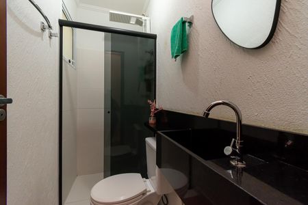 Casa de condomínio à venda com 112m², 3 quartos e 3 vagas Casa de condomínio à venda com 112m², 3 quartos e 3 vagasBanheiro 2