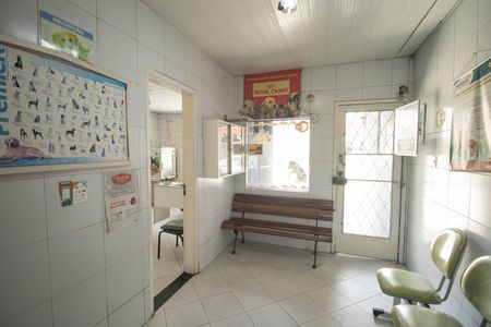 Casa para alugar com 180m², 4 quartos e 2 vagasSala