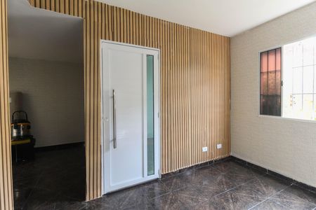 Sala de casa de condomínio para alugar com 3 quartos, 128m² em Jardim Lajeado, São Paulo