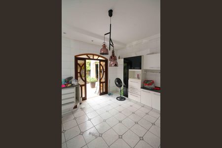 Casa para alugar com 285m², 3 quartos e 3 vagas Casa para alugar com 285m², 3 quartos e 3 vagasCozinha