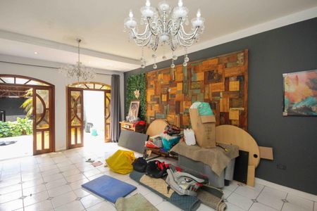 Casa para alugar com 285m², 3 quartos e 3 vagas Casa para alugar com 285m², 3 quartos e 3 vagasSala