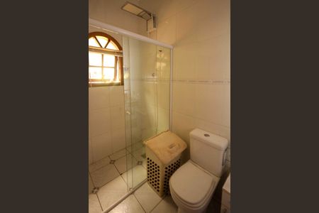 Casa para alugar com 285m², 3 quartos e 3 vagas Casa para alugar com 285m², 3 quartos e 3 vagasBanheiiro da Suite 01