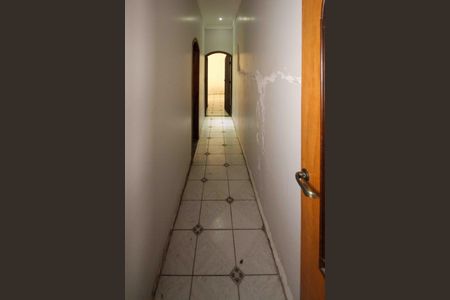 Casa para alugar com 285m², 3 quartos e 3 vagas Casa para alugar com 285m², 3 quartos e 3 vagasCorredor