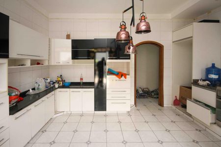 Casa para alugar com 285m², 3 quartos e 3 vagas Casa para alugar com 285m², 3 quartos e 3 vagasCozinha