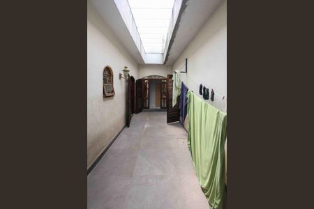 Casa para alugar com 285m², 3 quartos e 3 vagas Casa para alugar com 285m², 3 quartos e 3 vagasVaranda das suites