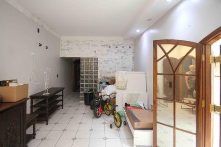 Casa para alugar com 285m², 3 quartos e 3 vagas Casa para alugar com 285m², 3 quartos e 3 vagasSuite 03