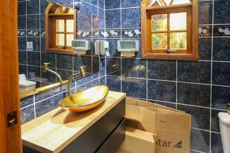 Casa para alugar com 285m², 3 quartos e 3 vagas Casa para alugar com 285m², 3 quartos e 3 vagasLavabo