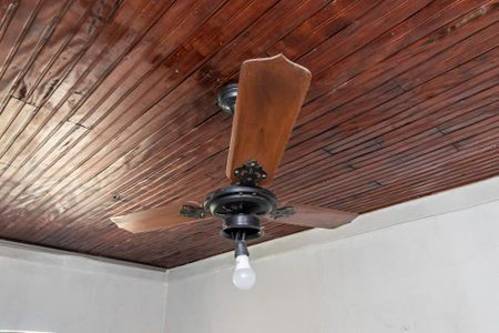 Quarto 1 de casa para alugar com 2 quartos, 85m² em Brás de Pina, Rio de Janeiro