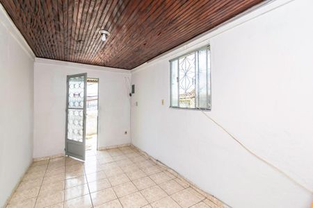 Sala de casa para alugar com 2 quartos, 85m² em Brás de Pina, Rio de Janeiro