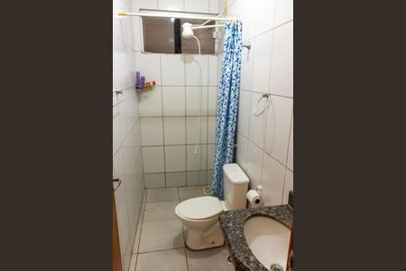 Banheiro Corredor de casa de condomínio para alugar com 3 quartos, 120m² em Mansões Paraíso, Aparecida de Goiânia