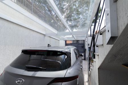 Casa à venda com 100m², 2 quartos e 2 vagas Casa à venda com 100m², 2 quartos e 2 vagasQuintal