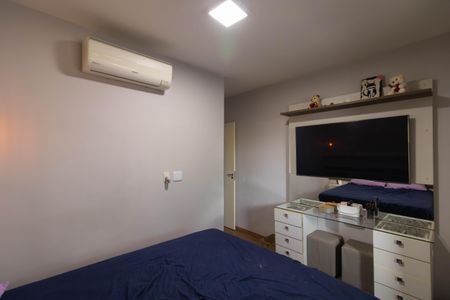 Casa à venda com 100m², 2 quartos e 2 vagas Casa à venda com 100m², 2 quartos e 2 vagasSuíte 2