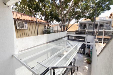 Casa à venda com 100m², 2 quartos e 2 vagas Casa à venda com 100m², 2 quartos e 2 vagasQuintal