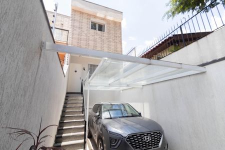 Casa à venda com 100m², 2 quartos e 2 vagas Casa à venda com 100m², 2 quartos e 2 vagasQuintal