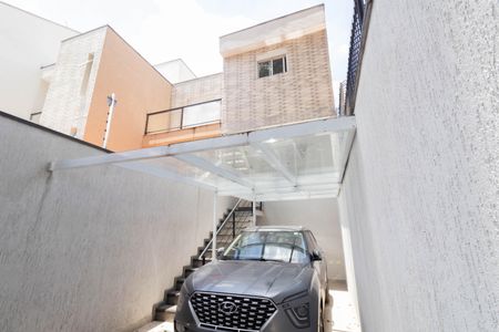 Casa à venda com 100m², 2 quartos e 2 vagas Casa à venda com 100m², 2 quartos e 2 vagasQuintal