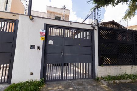 Casa à venda com 100m², 2 quartos e 2 vagas Casa à venda com 100m², 2 quartos e 2 vagasFachada