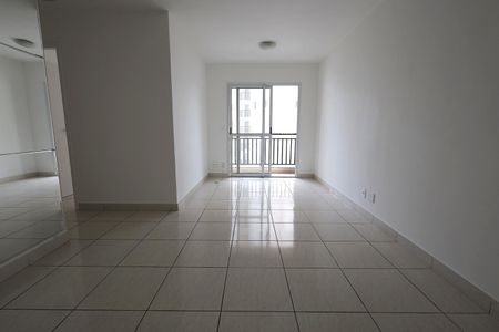 Apartamento para alugar com 70m², 3 quartos e 1 vagaSala