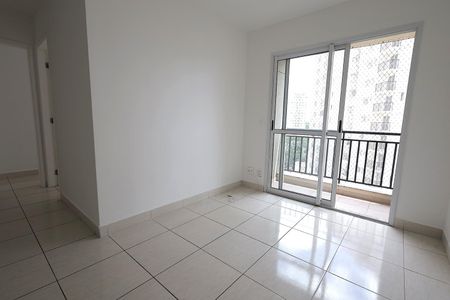 Sala de apartamento para alugar com 3 quartos, 70m² em Vila Valparaíso, Santo André