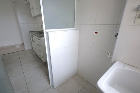 Apartamento para alugar com 70m², 3 quartos e 1 vagaÁrea de Serviço