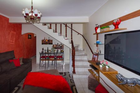 Casa para alugar com 150m², 3 quartos e 2 vagasSala