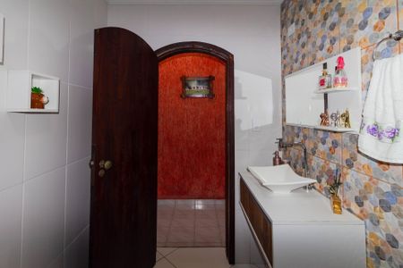 Casa para alugar com 150m², 3 quartos e 2 vagasBanheiro 1