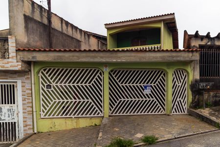 Casa para alugar com 150m², 3 quartos e 2 vagasFachada