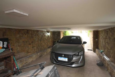 Casa para alugar com 215m², 2 quartos e 3 vagas Casa para alugar com 215m², 2 quartos e 3 vagasGaragem