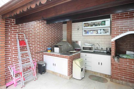 Casa para alugar com 215m², 2 quartos e 3 vagas Casa para alugar com 215m², 2 quartos e 3 vagasEspaço Gourmet