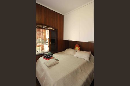 Casa para alugar com 215m², 2 quartos e 3 vagas Casa para alugar com 215m², 2 quartos e 3 vagasQuarto 02