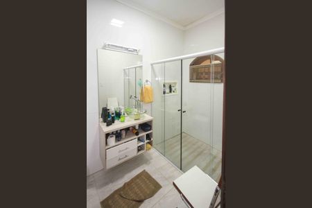 Casa para alugar com 215m², 2 quartos e 3 vagas Casa para alugar com 215m², 2 quartos e 3 vagasBanheiro