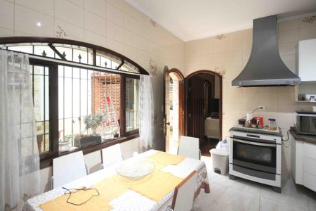 Casa para alugar com 215m², 2 quartos e 3 vagas Casa para alugar com 215m², 2 quartos e 3 vagasCozinha