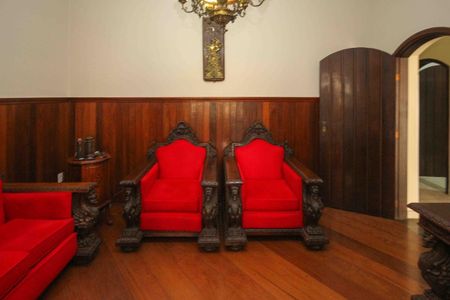 Casa para alugar com 215m², 2 quartos e 3 vagas Casa para alugar com 215m², 2 quartos e 3 vagasSala