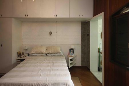 Casa para alugar com 215m², 2 quartos e 3 vagas Casa para alugar com 215m², 2 quartos e 3 vagasSuite