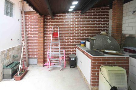 Casa para alugar com 215m², 2 quartos e 3 vagas Casa para alugar com 215m², 2 quartos e 3 vagasEspaço Gourmet