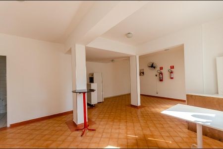 Apartamento à venda com 55m², 2 quartos e 1 vaga Apartamento à venda com 55m², 2 quartos e 1 vagaÁrea comum - Salão de festas