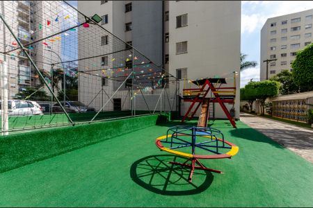 Apartamento à venda com 55m², 2 quartos e 1 vaga Apartamento à venda com 55m², 2 quartos e 1 vagaÁrea comum - Playground