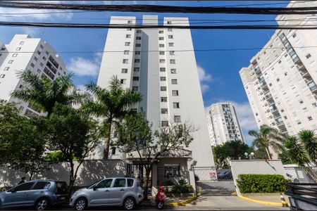 Apartamento à venda com 55m², 2 quartos e 1 vaga Apartamento à venda com 55m², 2 quartos e 1 vagaFachada