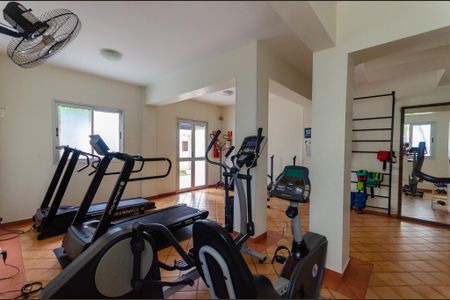Apartamento à venda com 55m², 2 quartos e 1 vaga Apartamento à venda com 55m², 2 quartos e 1 vagaAcademia