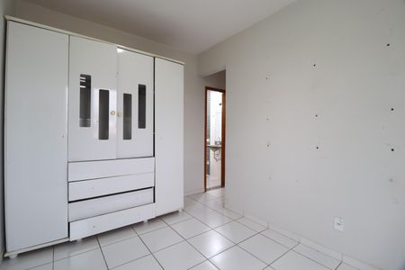 Quarto 2 - Suíte de apartamento para alugar com 2 quartos, 57m² em Santa Mônica, Uberlândia