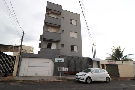 Apartamento para alugar com 57m², 2 quartos e 1 vagaFachada