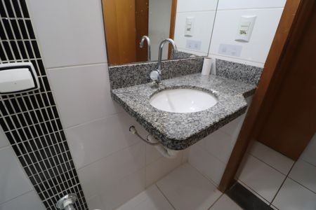 Apartamento para alugar com 57m², 2 quartos e 1 vagaBanheiro do Quarto 2