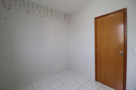 Quarto 1 de apartamento para alugar com 2 quartos, 57m² em Santa Mônica, Uberlândia