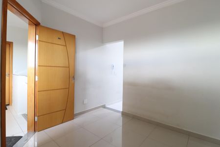 Sala de apartamento para alugar com 2 quartos, 57m² em Santa Mônica, Uberlândia