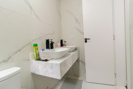 Casa para alugar com 150m², 3 quartos e 4 vagas Casa para alugar com 150m², 3 quartos e 4 vagasBanheiro da Suíte 2