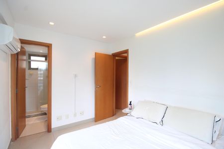 Apartamento à venda com 78m², 2 quartos e 1 vagaSuíte