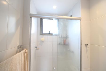 Apartamento à venda com 78m², 2 quartos e 1 vagaBanheiro da suíte