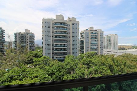 Apartamento à venda com 78m², 2 quartos e 1 vagaSuíte - Varanda