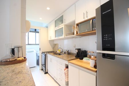 Apartamento à venda com 78m², 2 quartos e 1 vagaCozinha