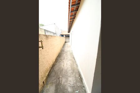 Casa para alugar com 60m², 1 quarto e 1 vagaÁrea de Serviço